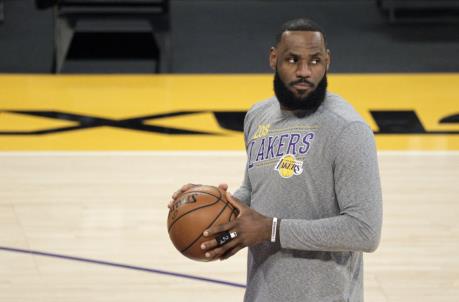 LOS ANGELES, CALIFORNIA - MARCH 20: LeBron James #23 of the Los Angeles Lakers warms up prior to a game against the Atlanta Hawks at Staples Center on March 20, 2021 in Los Angeles, California. NOTE TO USER: User expressly acknowledges and agrees that, by downloading and or using this photograph, User is co<em></em>nsenting to the terms and co<em></em>nditions of the Getty Images License Agreement. (Photo by Michael Owens/Getty Images)