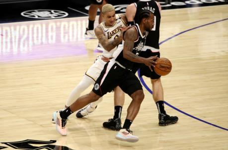 LA Clippers Kawhi Leo<em></em>nard Ivica Zubac (Photo by Katelyn Mulcahy/Getty Images)