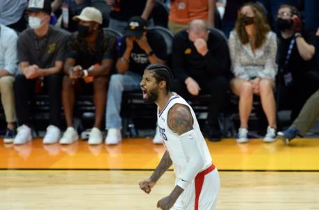 LA Clippers guard Paul George (13) reacts against the Phoenix Suns during the second half of game two of the Western Co<em></em>nference Finals. Mandatory Credit: Joe Camporeale-USA TODAY Sports