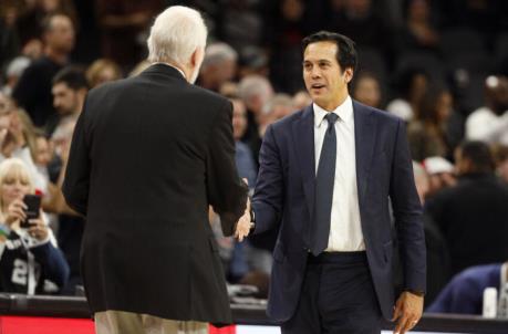 San Anto<em></em>nio Spurs head coach Gregg Popovich (left) and Miami Heat head coach Erik Spoelstra shake hands
(Soobum Im-USA TODAY Sports)