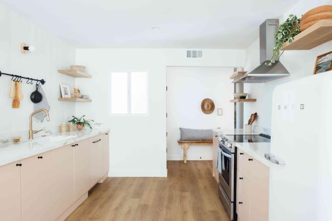 minimalist pink kitchen