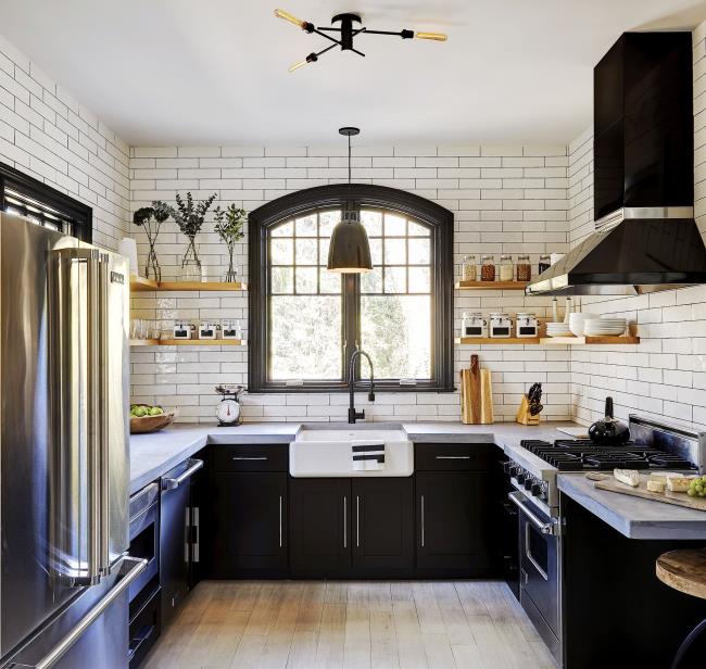 black and white modern kitchen