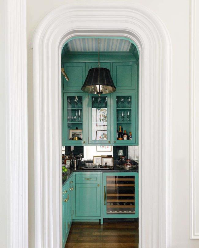 Wet bar nook 