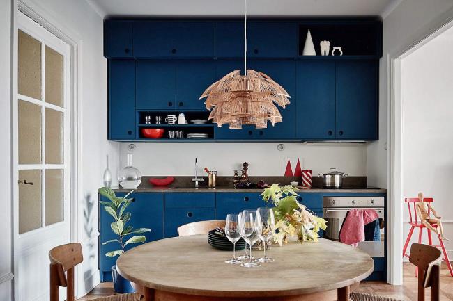 Navy-Scandi-kitchen-Cabinets