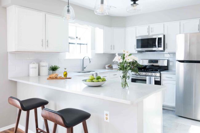 white scandi inspired kitchen