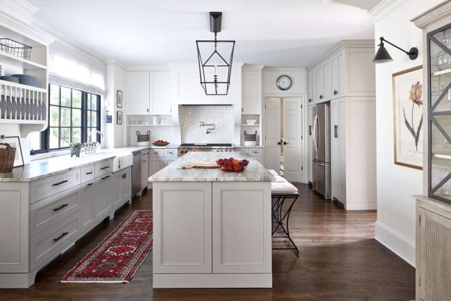 Granite countertops in shake style kitchen