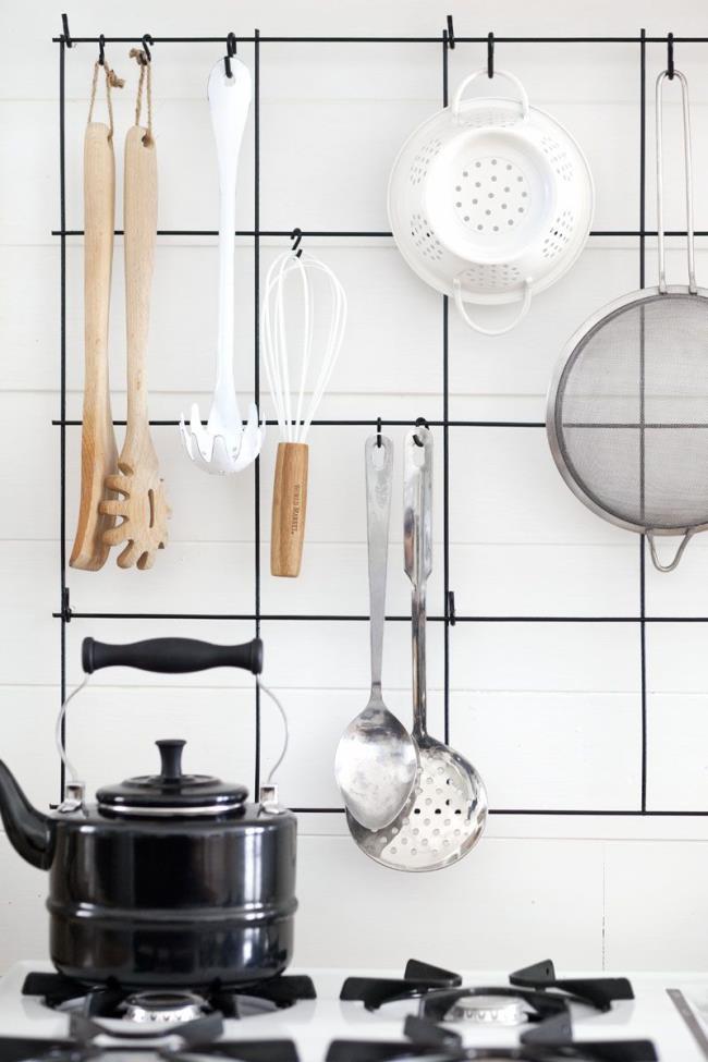 Wire rack in kitchen