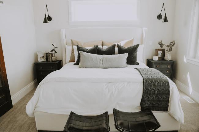 Bedroom with white bedding