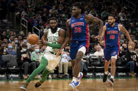 BOSTON, MASSACHUSETTS - FEBRUARY 16: Jaylen Brown #7 of the Boston Celtics drives to the basket during the second half of a game against the Detroit Pistons at TD Garden on February 16, 2022 in Boston, Massachusetts. NOTE TO USER: User expressly acknowledges and agrees that, by downloading and or using this photograph, User is co<em></em>nsenting to the terms and co<em></em>nditions of the Getty Images License Agreement. (Photo by Maddie Malhotra/Getty Images)