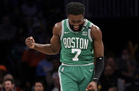 NEW YORK, NEW YORK - FEBRUARY 24: Jaylen Brown #7 of the Boston Celtics reacts against the Brooklyn Nets during the second half at Barclays Center on February 24, 2022 in New York City. The Celtics won 129-106. NOTE TO USER: User expressly acknowledges and agrees that, by downloading and or using this Photograph, user is co<em></em>nsenting to the terms and co<em></em>nditions of the Getty Images License Agreement. (Photo by Adam Hunger/Getty Images)